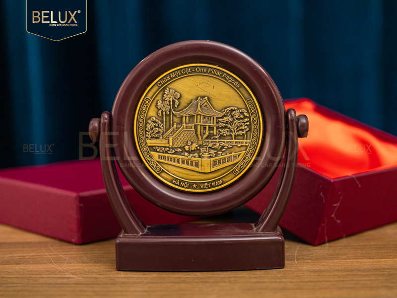 Mặt đĩa xoay Chùa Một Cột bằng đồng